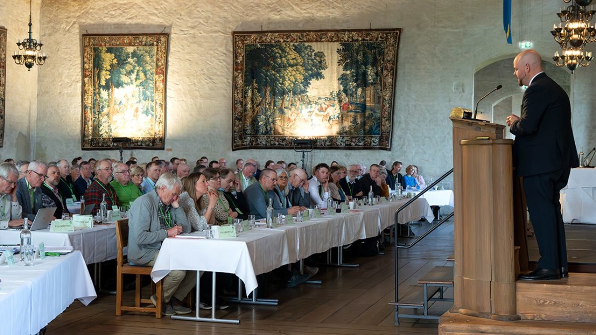 Se föreningsstämman i efterhand