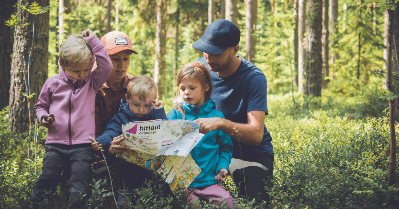 familj-i-skogen-orientering-hittaut-2025